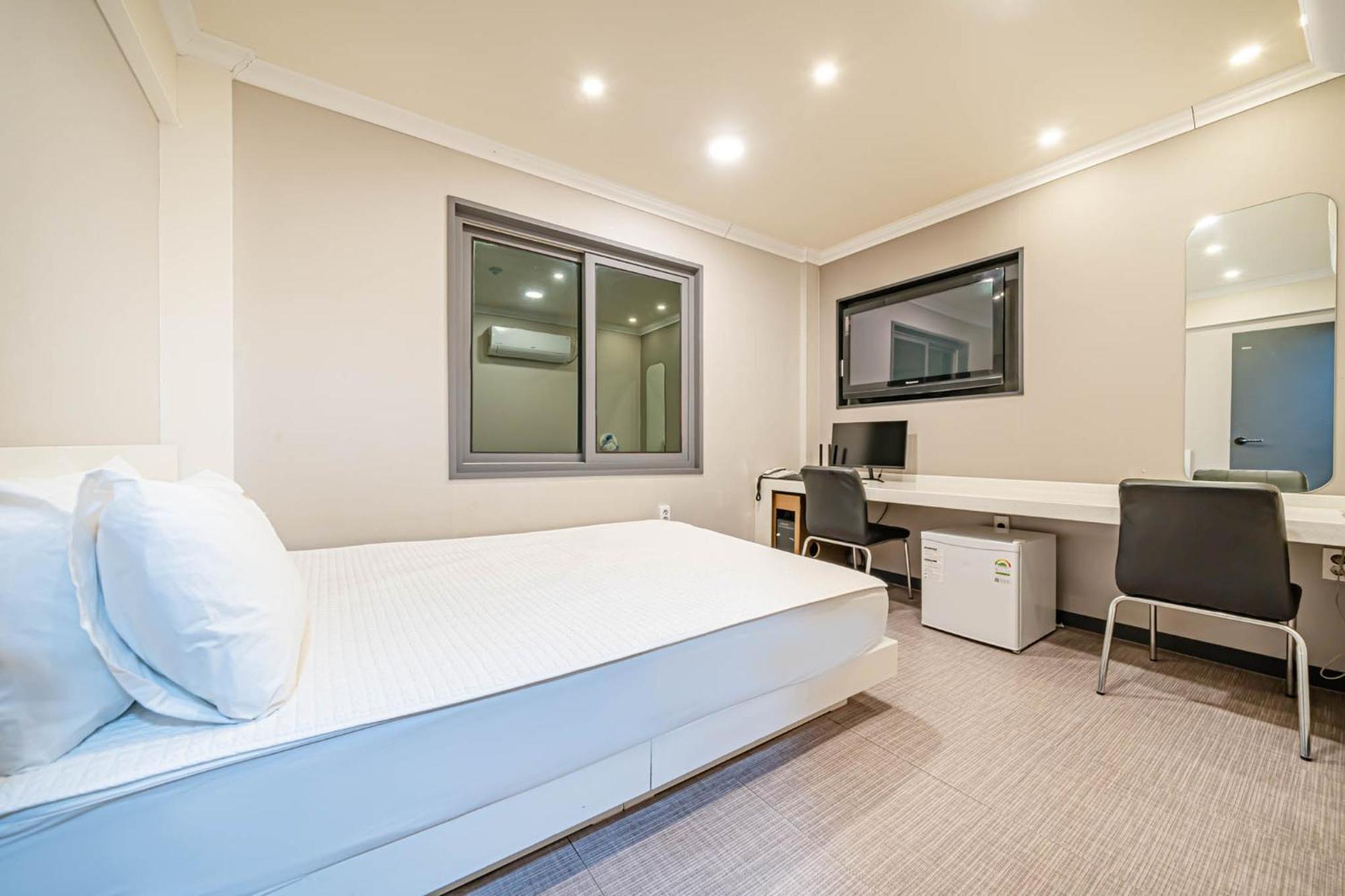 Top Motel Busan Exterior photo