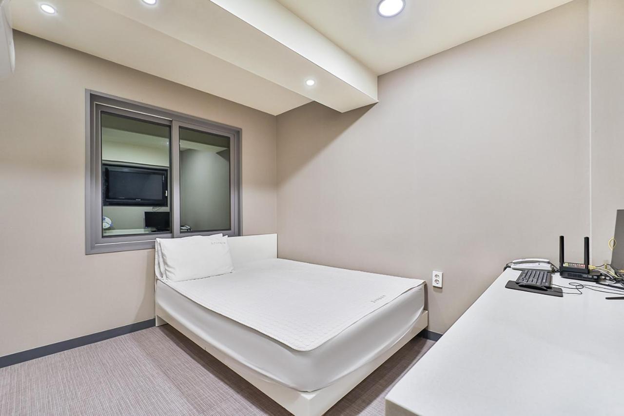 Top Motel Busan Exterior photo