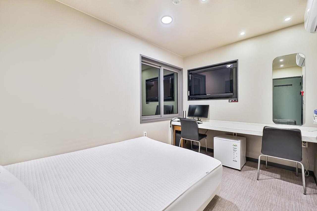 Top Motel Busan Exterior photo