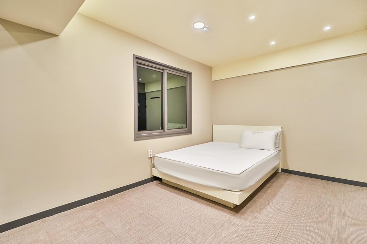 Top Motel Busan Exterior photo