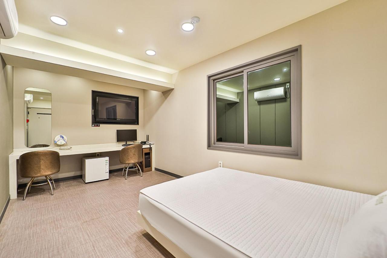 Top Motel Busan Exterior photo